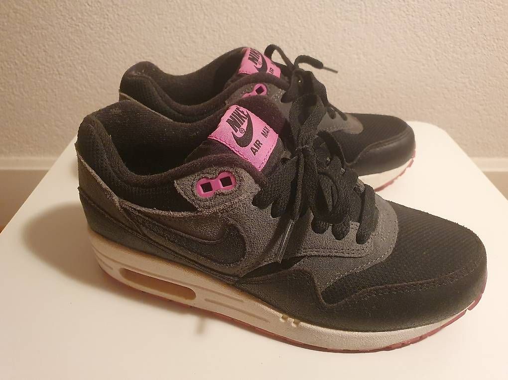Nike Scarpe da uomo: Nike Air Max 1 "2013" / Grösse 36 – Usato da Bern venduto da PH85BE