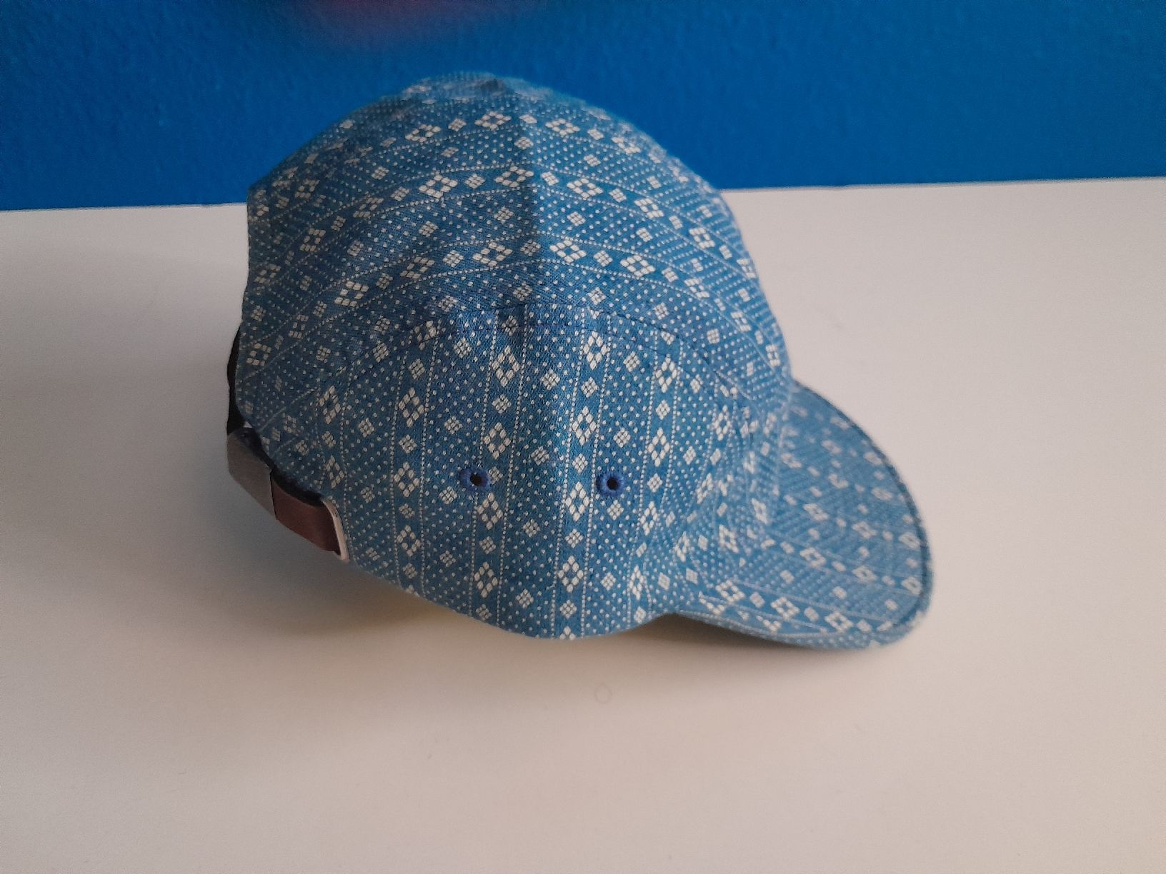 Copricapi, berretti & cappellini: casquette bleue – Usato da Genève venduto da ang_fd8z 3