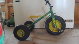 TuffTrax Dreiradvelo von John Deere mit Pneubereifung