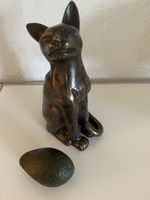 Freche Katze stehend, Nr.1 in Bronze Vollguss