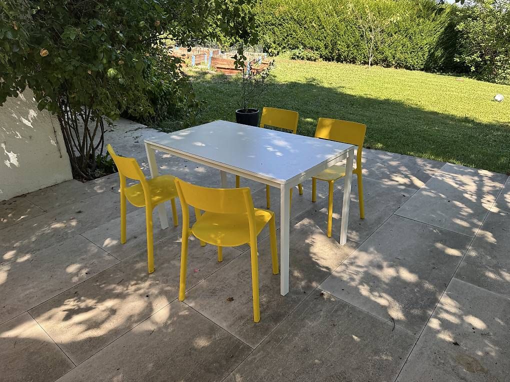 Tische: Table bois et métal – Gebraucht aus Gingins von Miouly 4