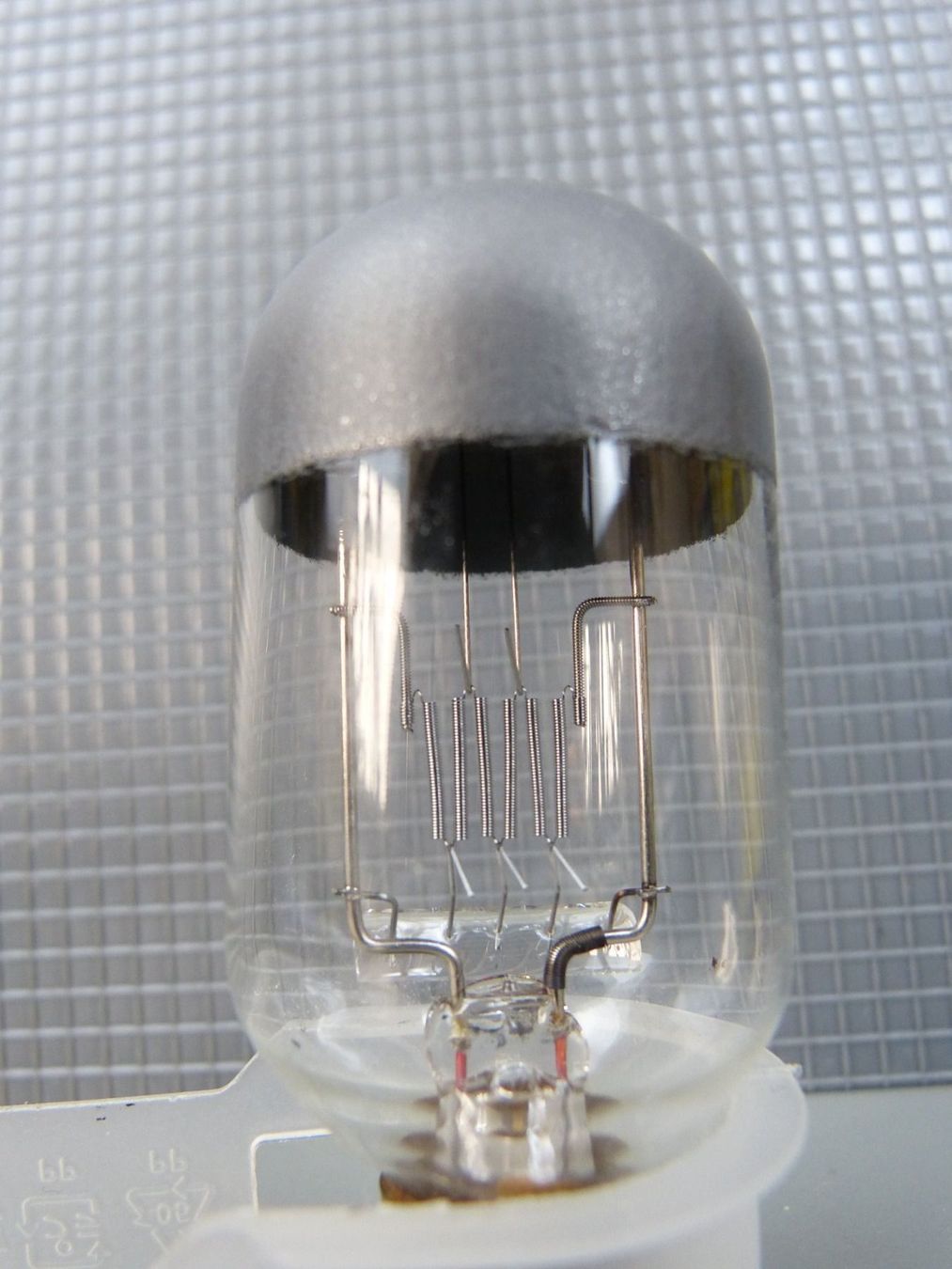 Proiettori: Philips 130 V /300W Projection Lamp Typ BA15S-32-CN – Nuovo (secondo la descrizione) da Rheineck venduto da mur.man 2