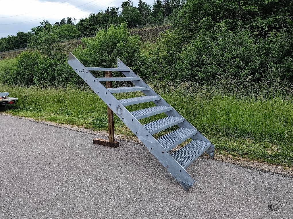 Escaliers: Escalier métallique – D'occasion à Bassecourt par Jumat