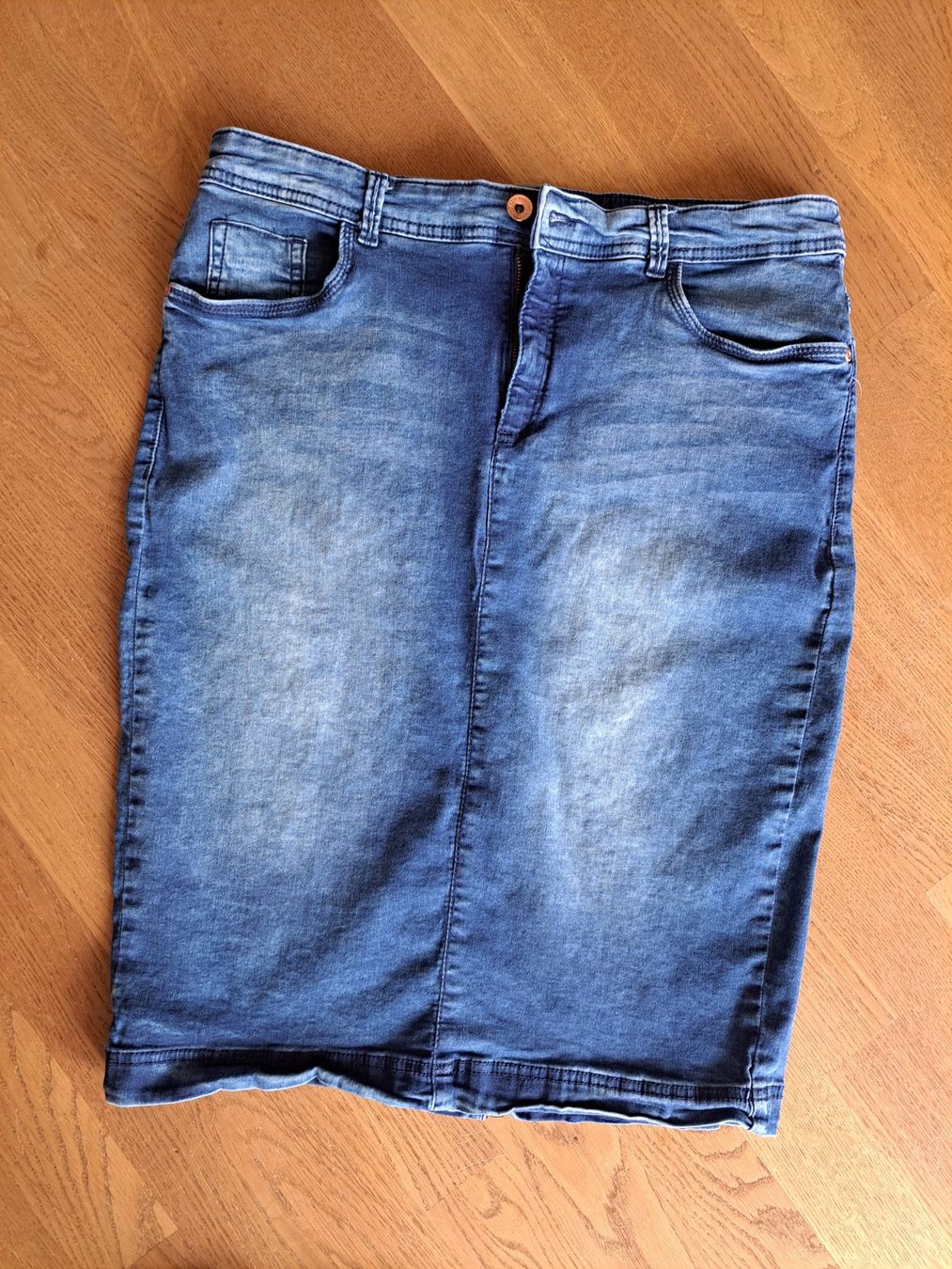 Jupes: Jeansrock Gr. 44 – D'occasion à Oetwil am See par Kuechenzeit