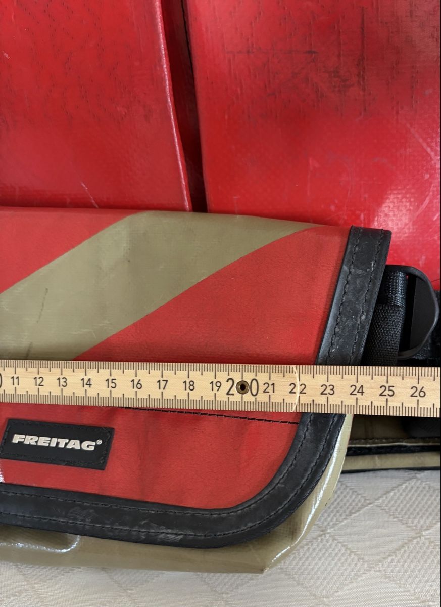 Freitag Sacs à dos: Freitag Rucksack Tasche Set rot gebraucht 3-Teilig – D'occasion à Gossau par Magic999 5