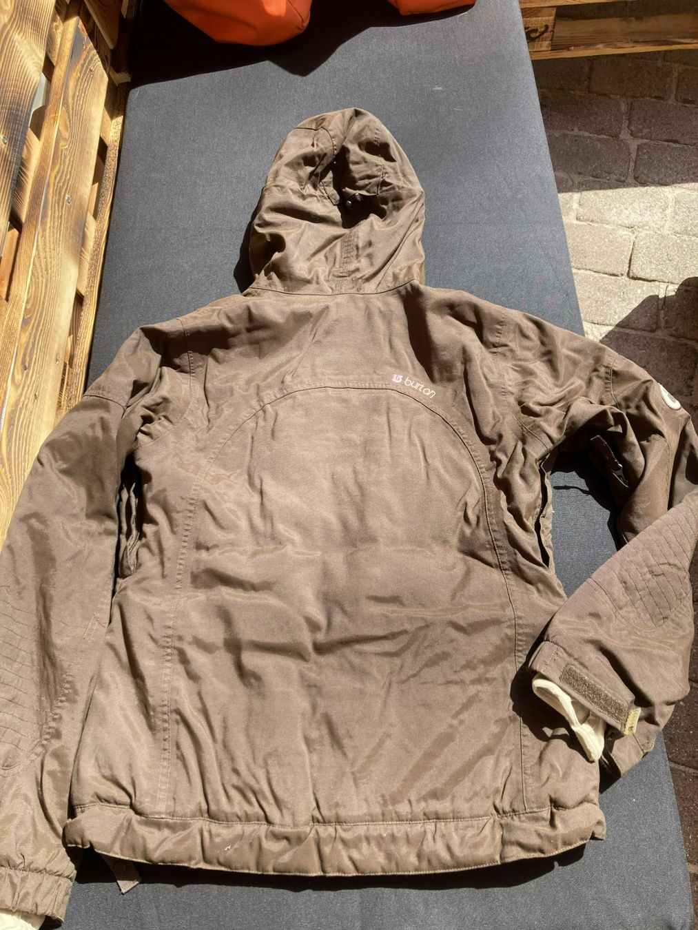 Burton Giacche: Burton Damen Snowboardjacke Grösse S – Usato da Deitingen venduto da Calimi 3