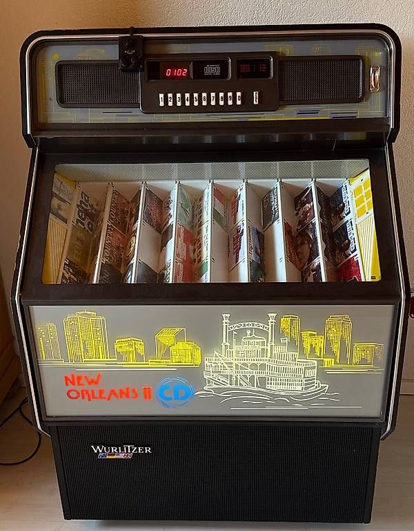 Jukebox: Jukebox Wurlitzer CD 50-100 – Usato da bad ragaz venduto da anikima