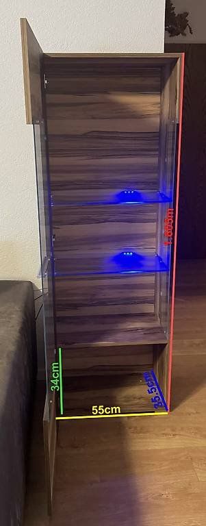 Livique Vitrinen: Vitrine mit Glastühr – Gebraucht aus Aarburg von Injac