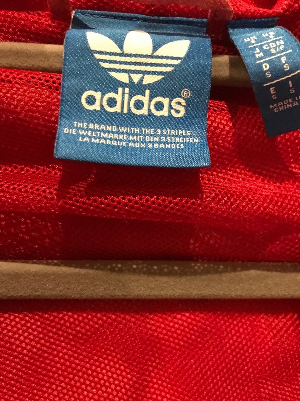 Adidas Jacken: Veste survêtement à capuche Adidas – Gebraucht aus Muraz (Collombey) von Ivm_21 1