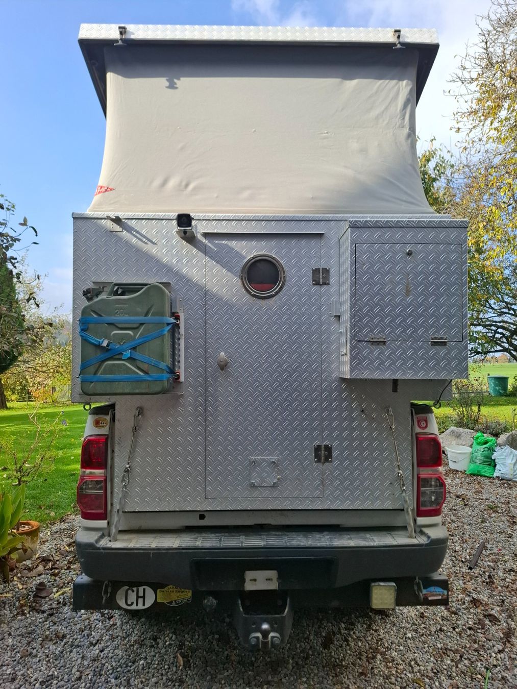 Veicoli da campeggio: Wohnkabine Offroad – Usato da Dickbuch venduto da Iban1 6