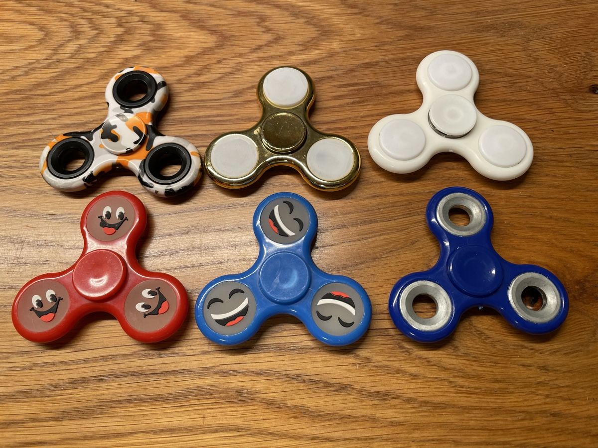 Jouets: 6 Fidget Spinner Set   – D'occasion à Niederbüren par Poschti_19