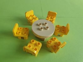 Duplo (Y69) Set Tisch und Stühle