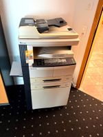 10 Franken in bar und Kopiergerät A3 - Kyocera KM-1620
