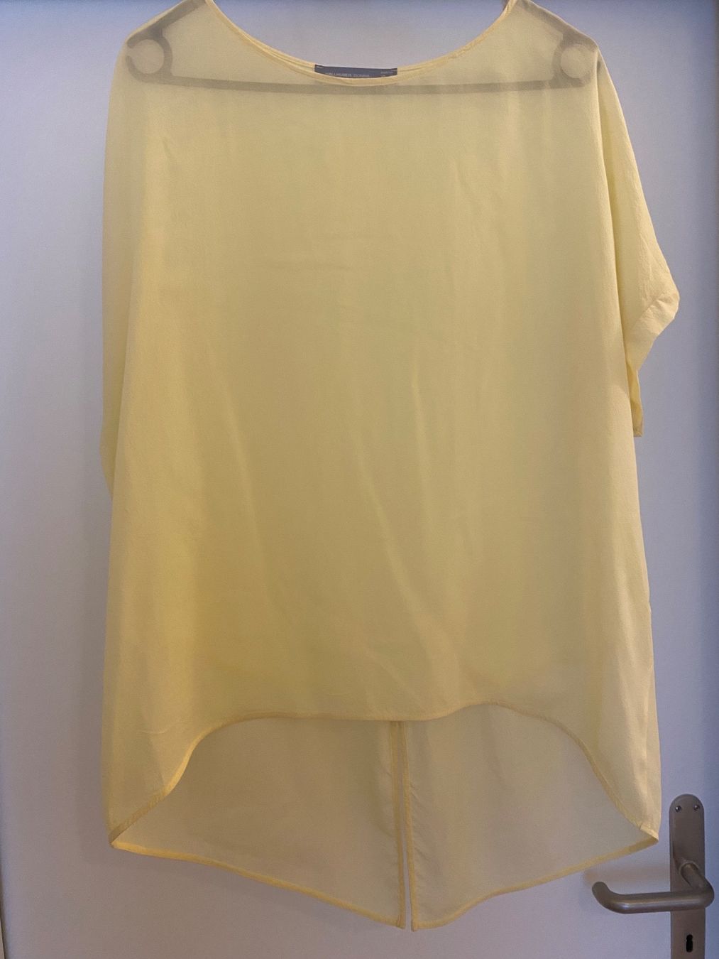 Hallhuber Camicette: HALLHUBER BLUSE SEIDE 38 NEUPREIS: CHF 129.- – Nuovo (secondo la descrizione) da Zürich venduto da s-a-w-e