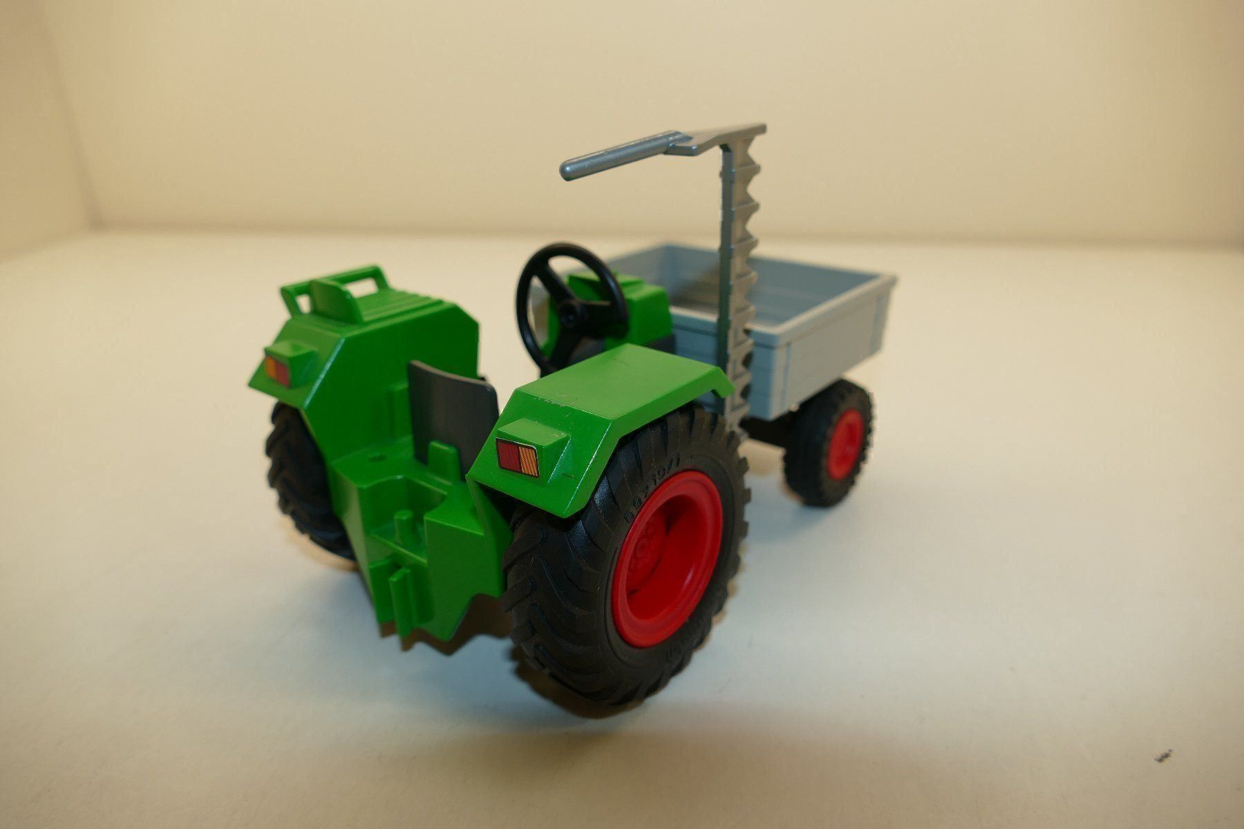 Playmobil Giocattoli: Playmobil: Ladetraktor mit Mähbalken – Nuovo (secondo la descrizione) da Niederhasli venduto da rail-duerst 1