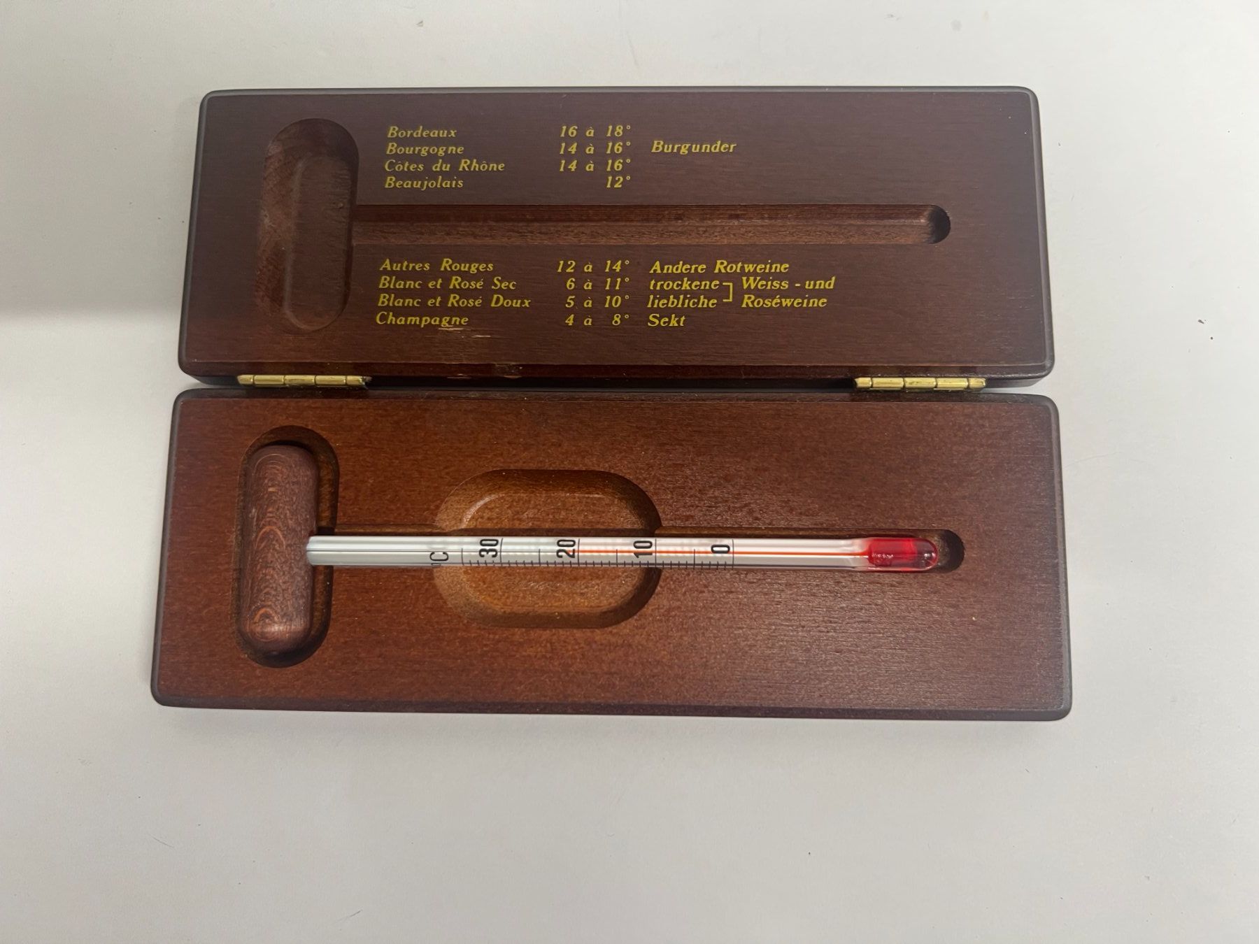 Autres articles pour la maison: Weinthermometer in Holzschatulle – D'occasion à Rickenbach LU par Spalierelger 1