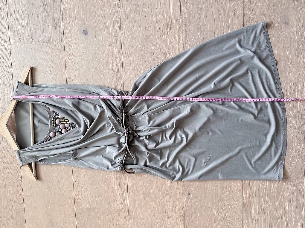 Max Mara Robes: MaxMara Cocktailkleid - Grösse S – D'occasion à Meilen par iza_scz7 2
