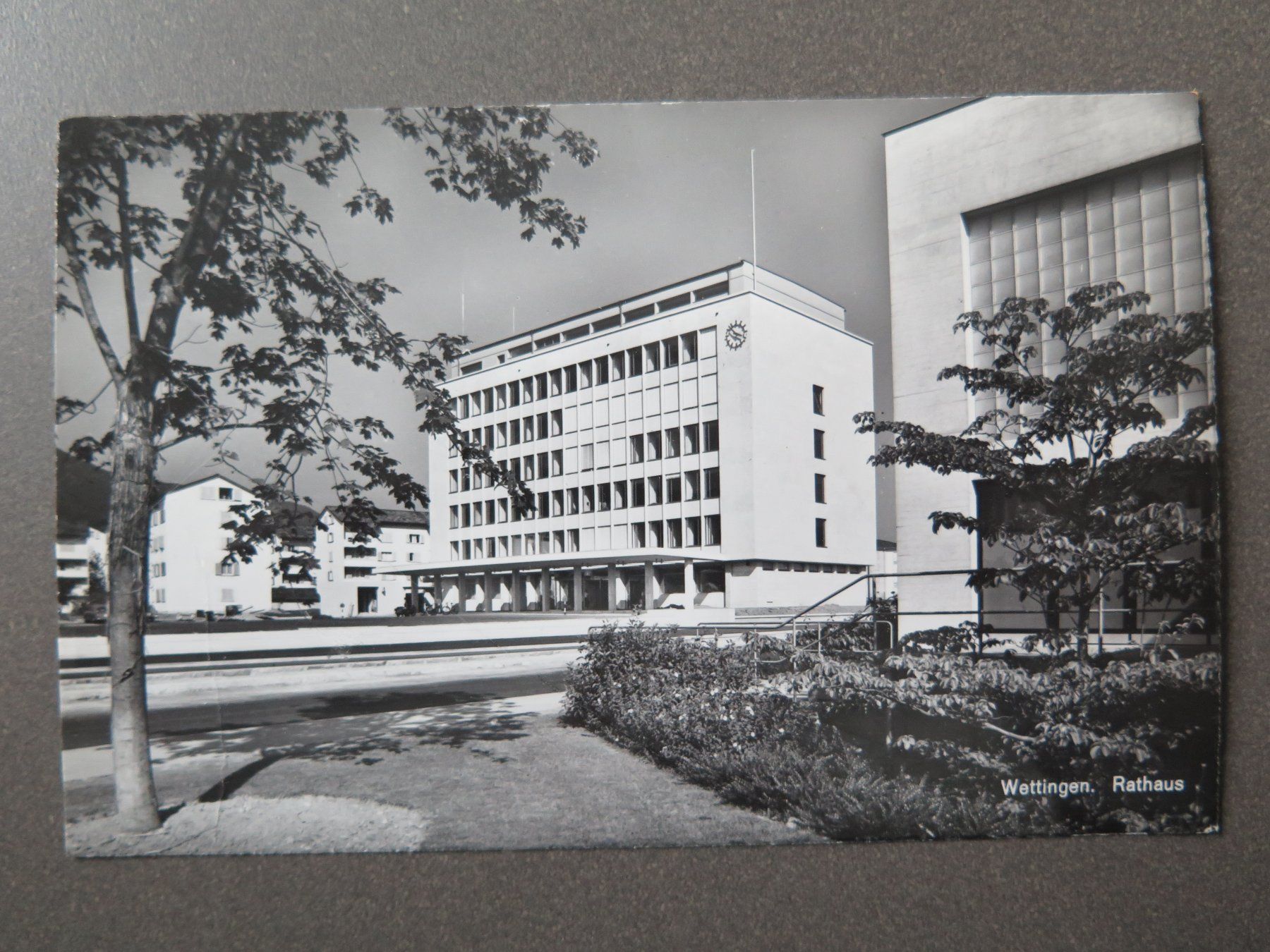 Cartoline postali: WETTINGEN - RATHAUS – Usato da Wittenbach venduto da lipasal