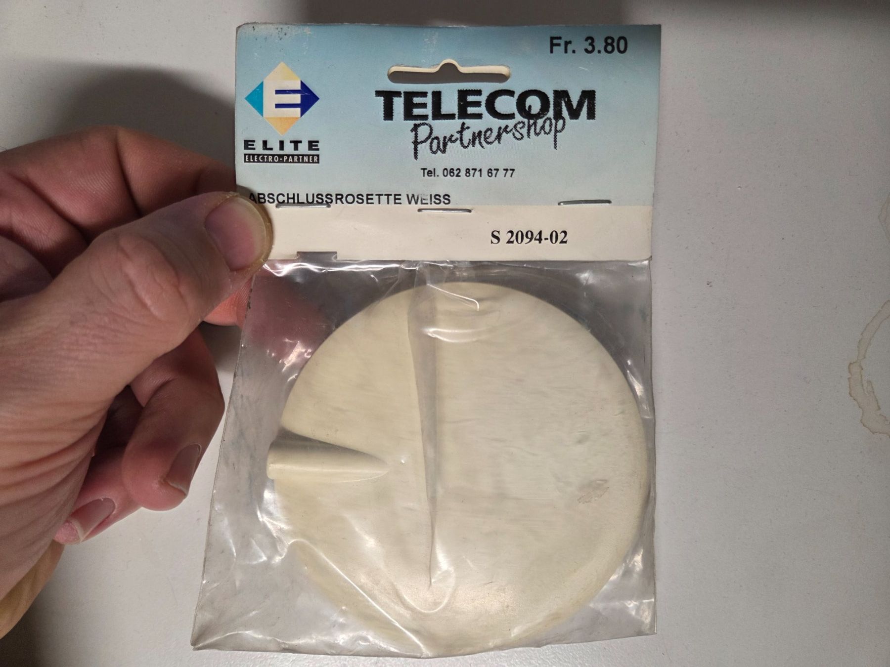 Spine: Deckenrosette d98 Abdeckung Steckabdeckung AGRO – Usato da Zürich venduto da Alibaba1234
