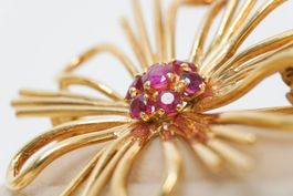 Broche en Or 18 carats / 750 - rubis