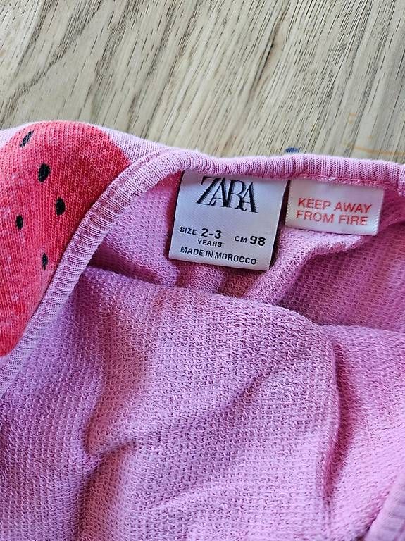 Tute: Playsuits / Jumpsuits Gr. 98 – Usato da Thun venduto da sst_y7mk 1
