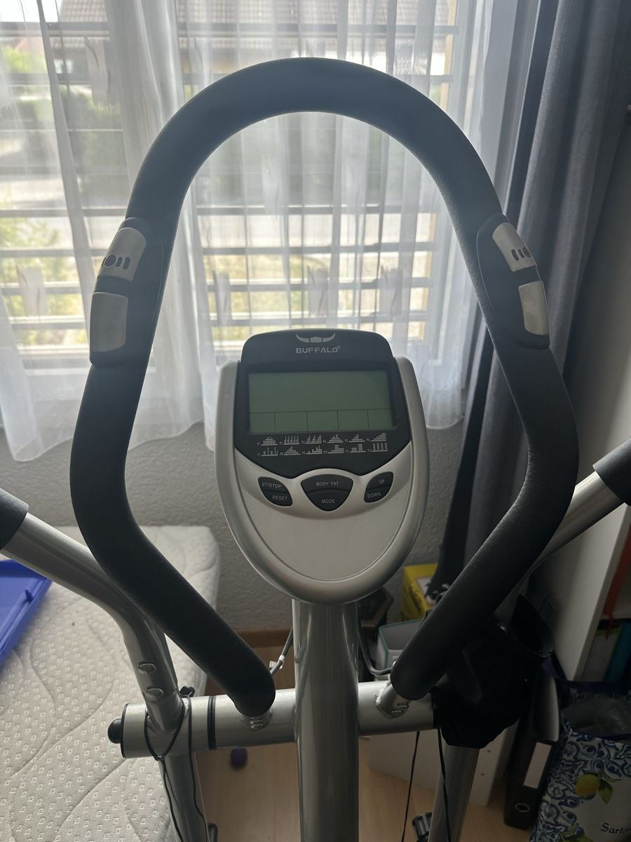 Buffalo Hometrainer: Crosstrainer – Gebraucht aus Dagmersellen von liv_8hyd