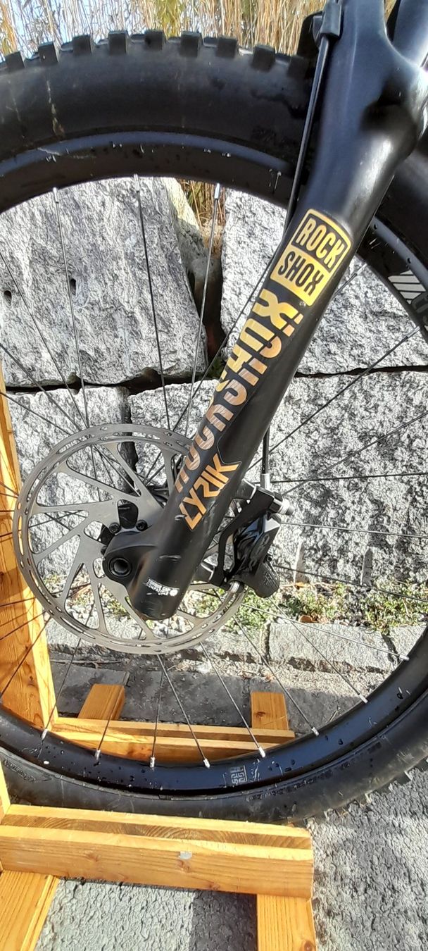 Santa Cruz Biciclette: Santa Cruz Nomad – Usato da schaenis venduto da 8718 6