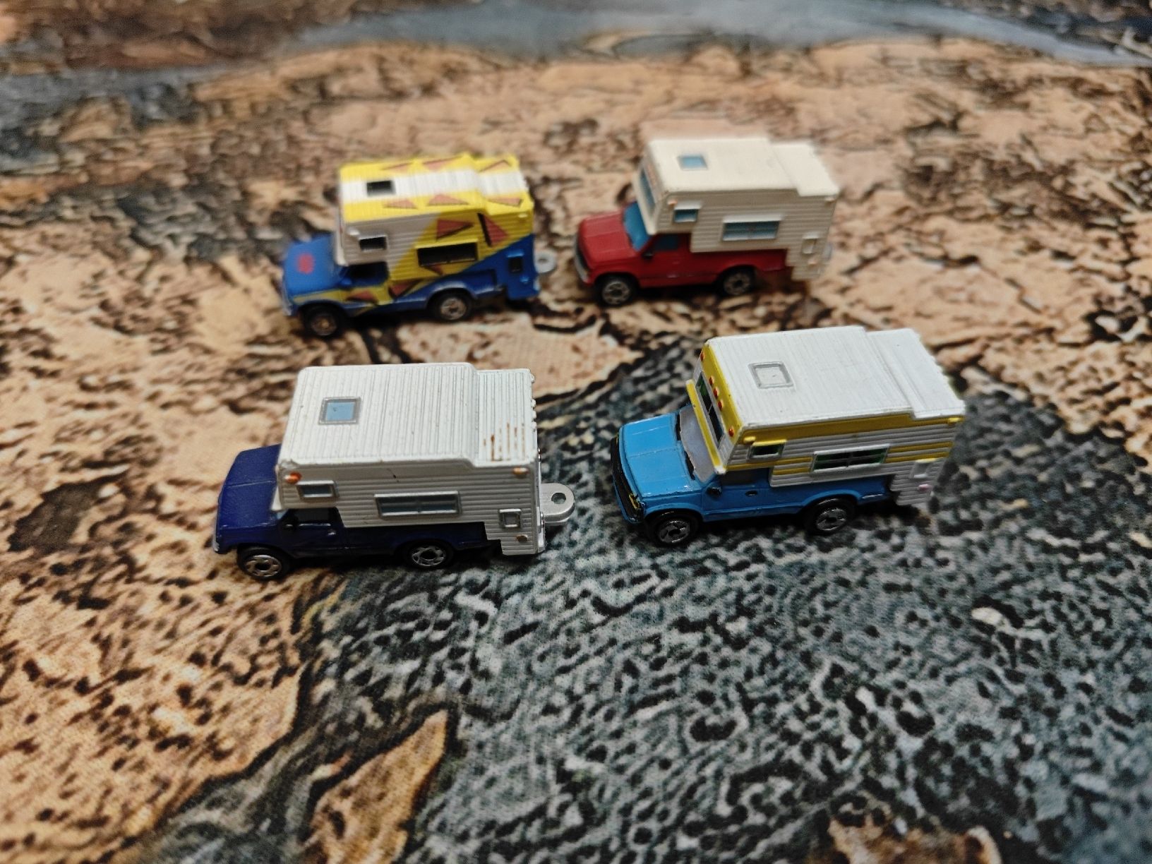 Micro Machines Spielzeuge: Micro Machines Chevy Camper Pickup  – Gebraucht aus Wittenbach von stefange 1