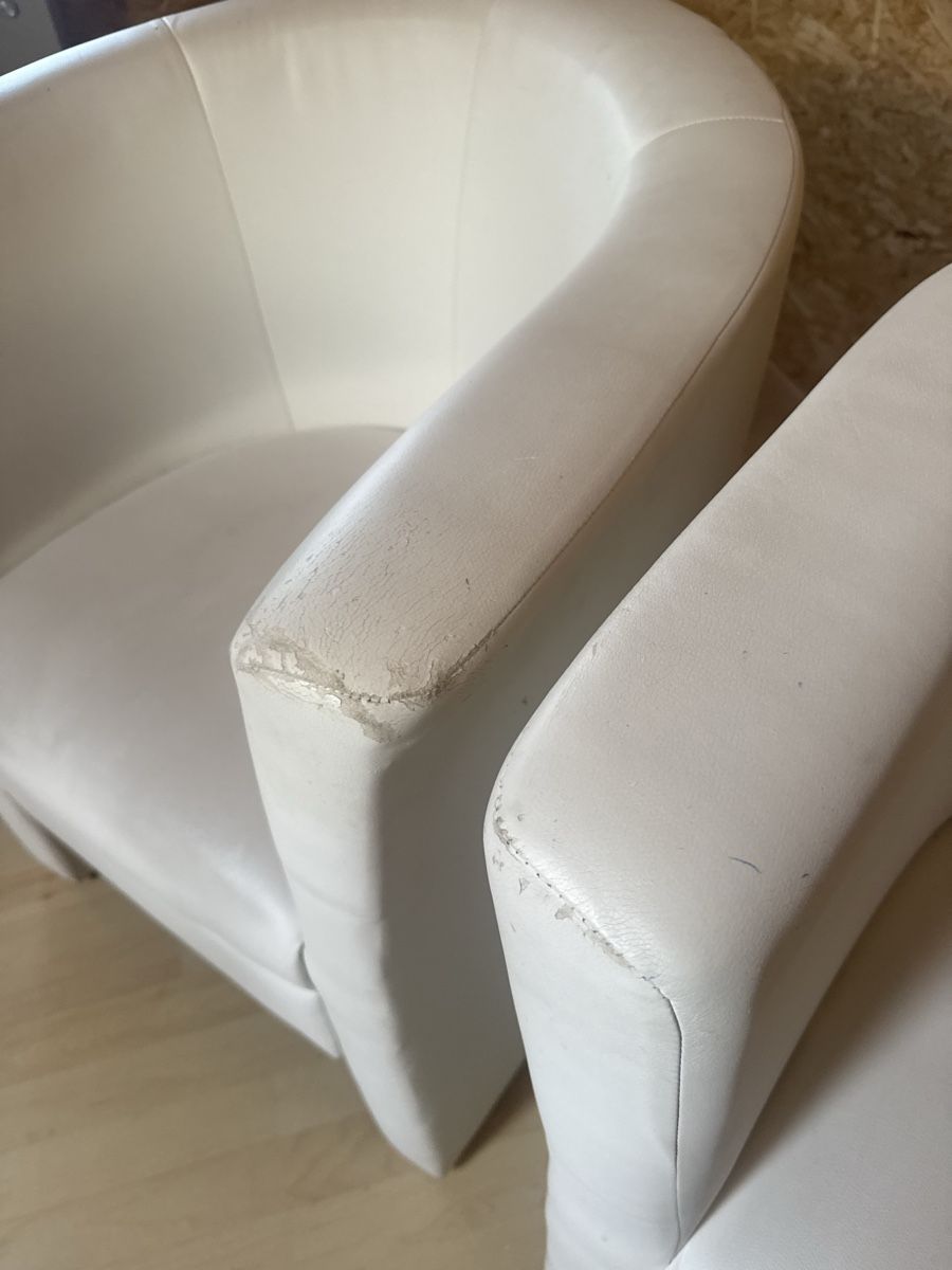Poltrone: Weisse Kunstleder Sessel – Usato da Sursee venduto da Zollix 3