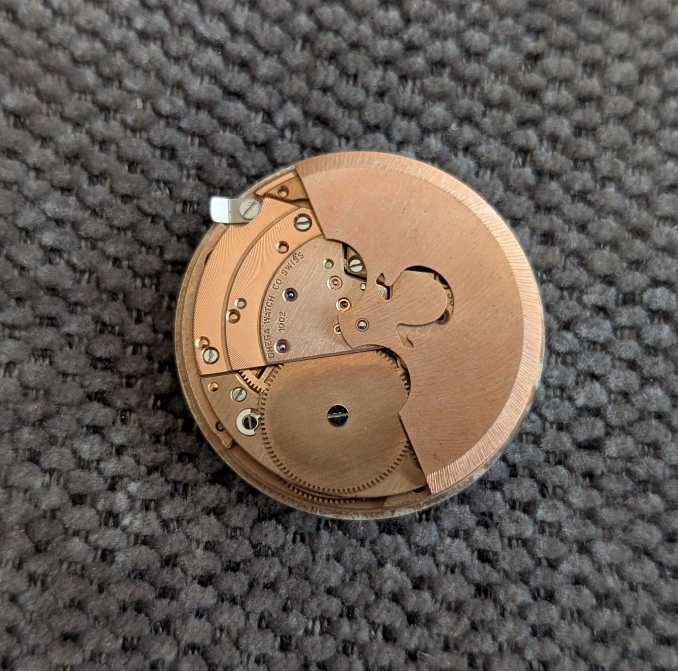 Omega Orologi: Omega Werk  Cal. 1002   Unruhe ok – Difettoso da Oberbüren venduto da Space20 2