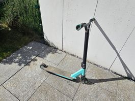 Stunt-Scooter / Kickboard / Trottinett (Nr. 2/2-klein)