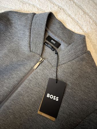 BOSS Luxus Zip Knit – Slim Fit – Grau – Neu mit Etikett – M