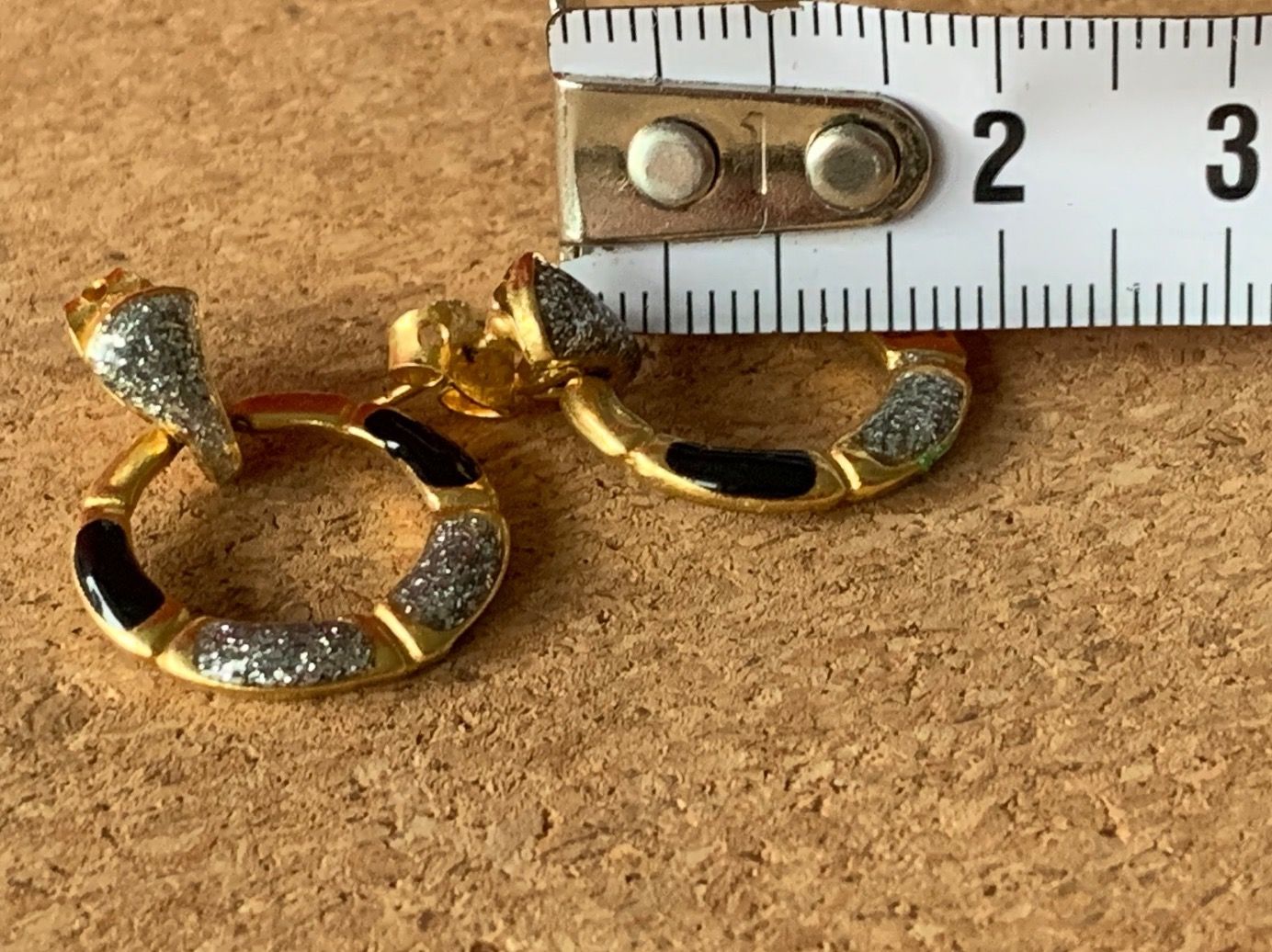 Boucles d'oreille: Ohrenplämper Fancy gold-glitzer-schwarz – Neuf (Voir description) à Dittingen par Bellevista 6