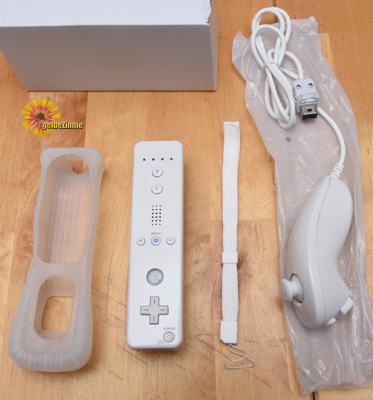Controller: Wii Controller Weiss mit Nunchuk (NEU) – Nuovo (secondo la descrizione) da Frenkendorf venduto da gelbeZinnie 1