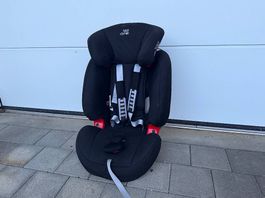 Britax Römer Evolva 1-2-3 Kindersitz, Befestigung über Gurte
