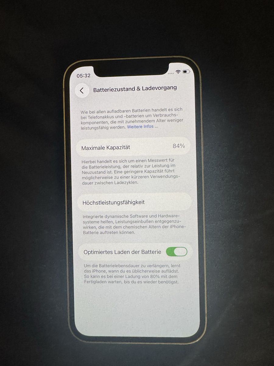 Apple Telefoni cellulari / Smartphones: iPhone 12 mini 64GB Grün – Usato da Horgen venduto da d.k77 1