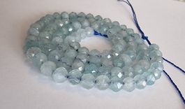 Aquamarin facettiert 4mm. Strang