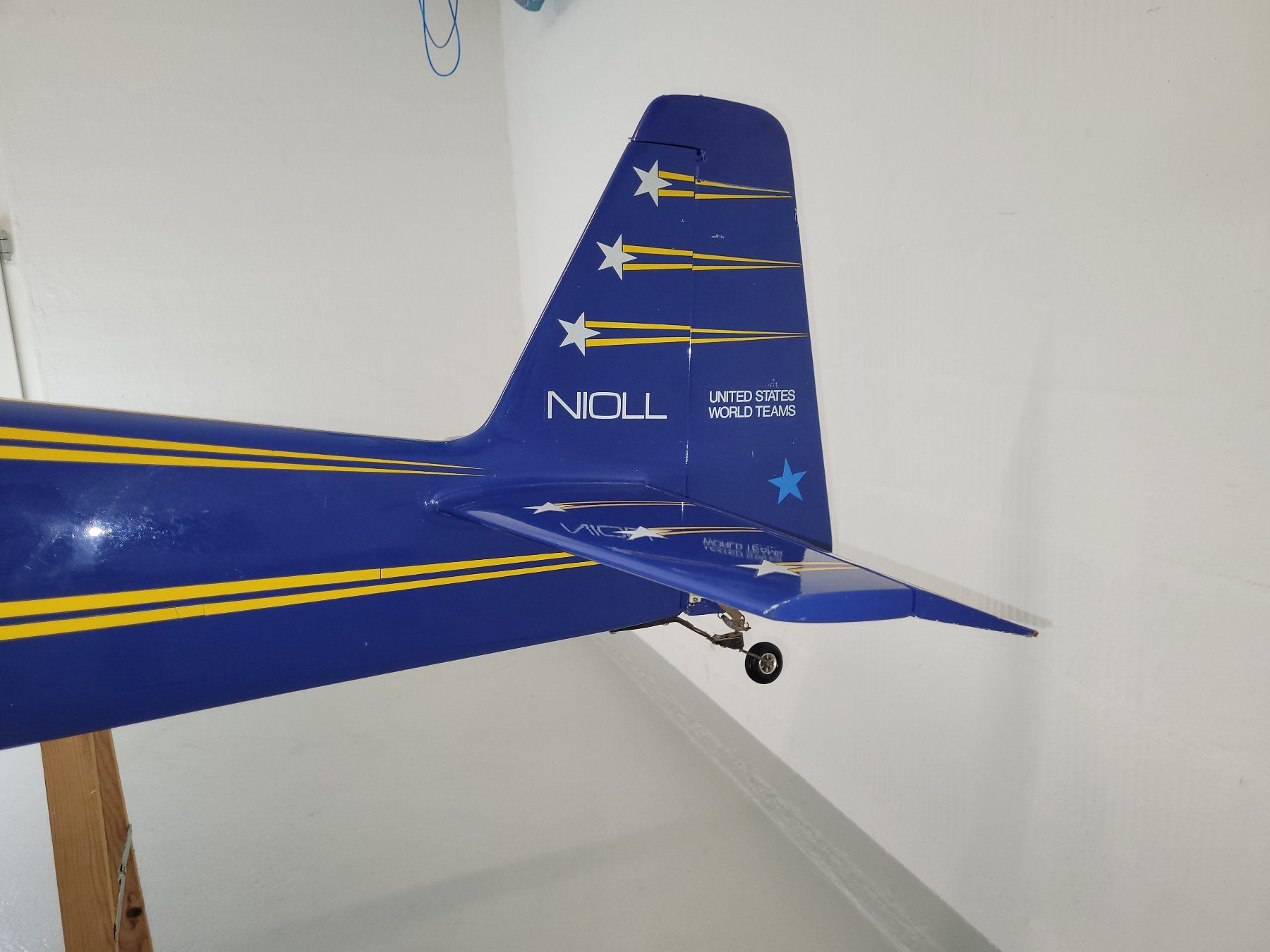 RC Modellbau: Grosse, schöne Laser, Akromodel, leer – Defekt aus Winterthur von testi67 3