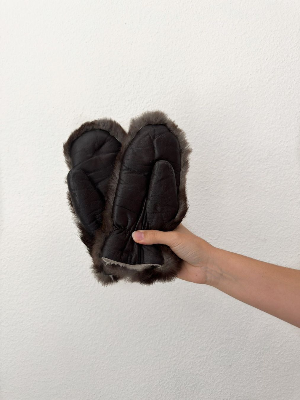 Guanti & manicotti: Echtpelz Handschuhe – Nuovo (secondo la descrizione) da Zürich venduto da gom_wl8d 1