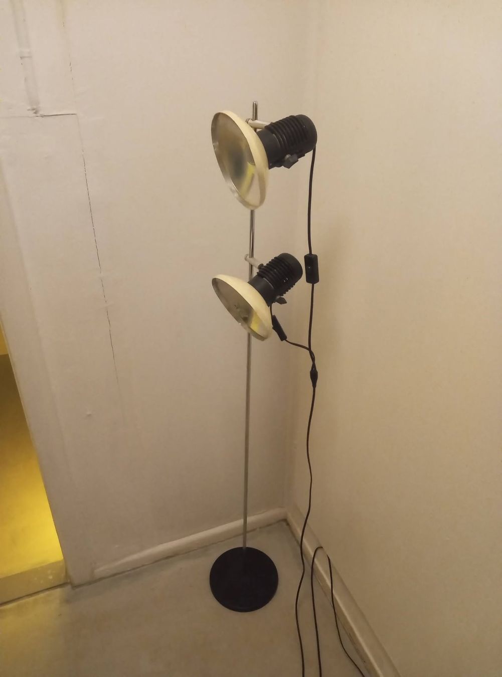 Lampen: Lampadaire sur pied vintage – Gebraucht aus Bienne von Daniel_Schader 1