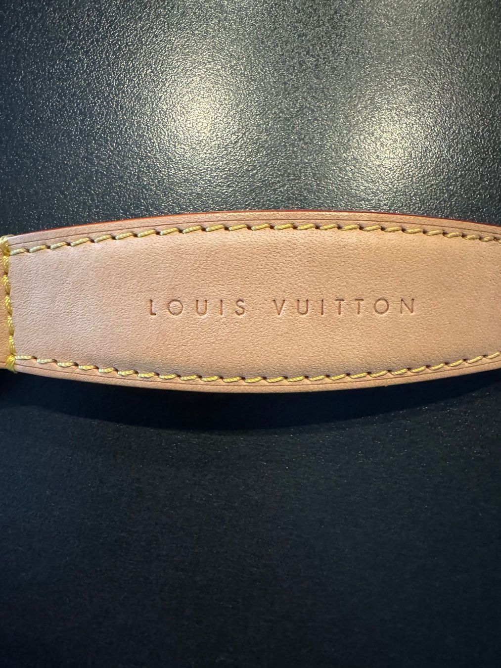 Louis Vuitton Sacs femmes: Louis Vuitton Tasche Modell Tulum – Neuf (Voir description) à Künten par Spike17 6