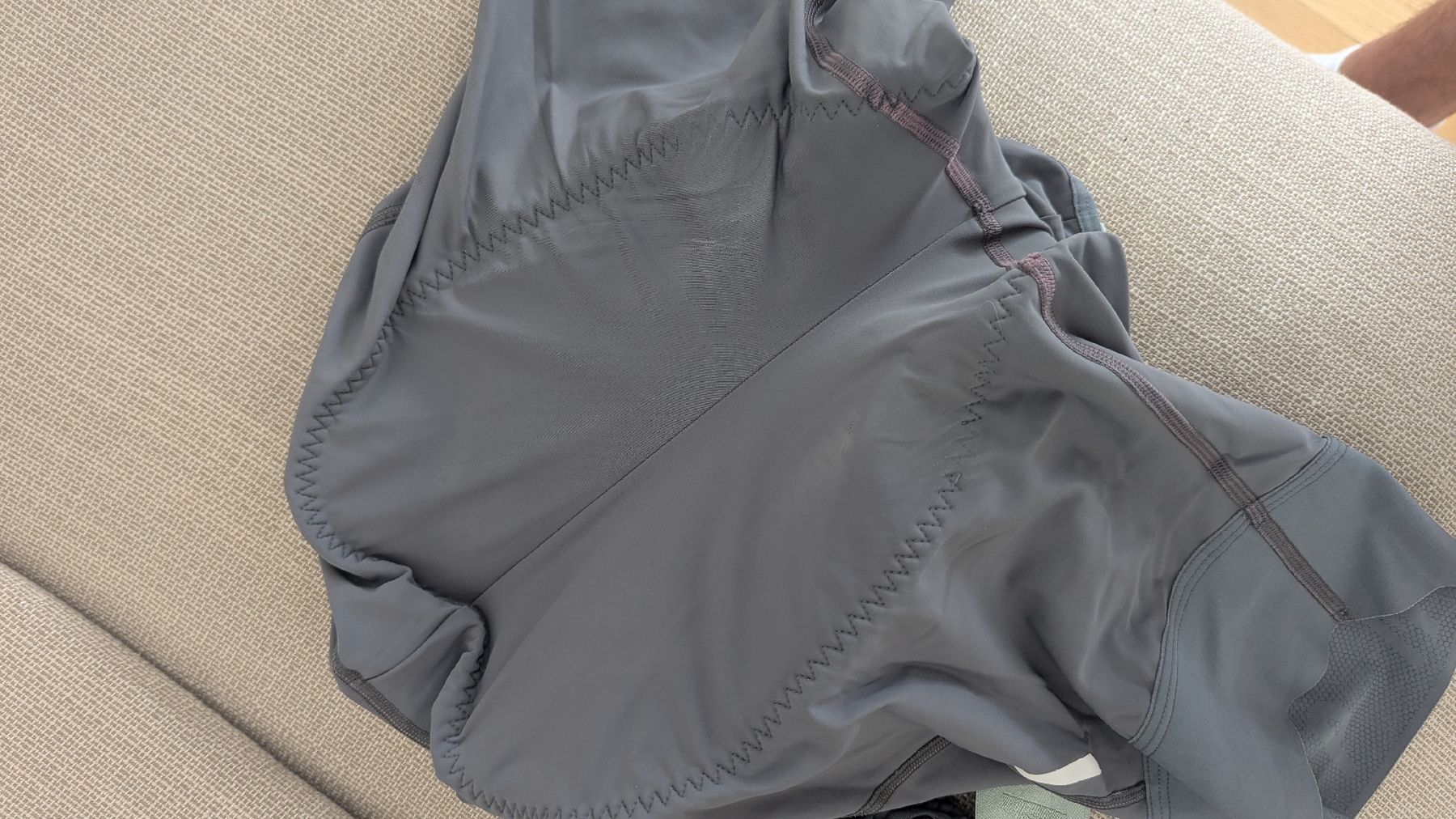 Pantaloni: MAAP - Team BIB EVO XL  – Usato da Basel venduto da Dernacktegolfer 5