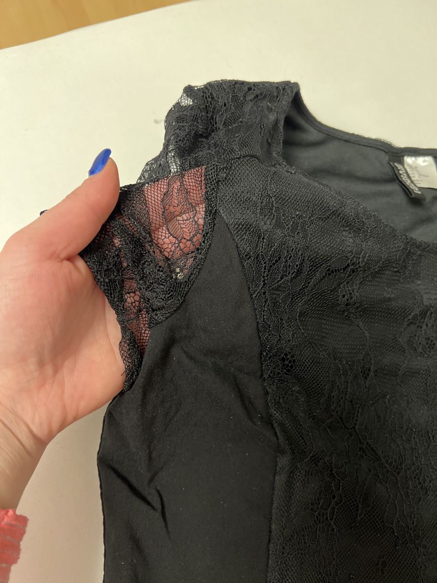 H&M Tops: Schwarzes Crop Top mit Spitze Gr. 36 H&M – Neu (gemäss Beschreibung) aus Thun von Golden-Gate 1