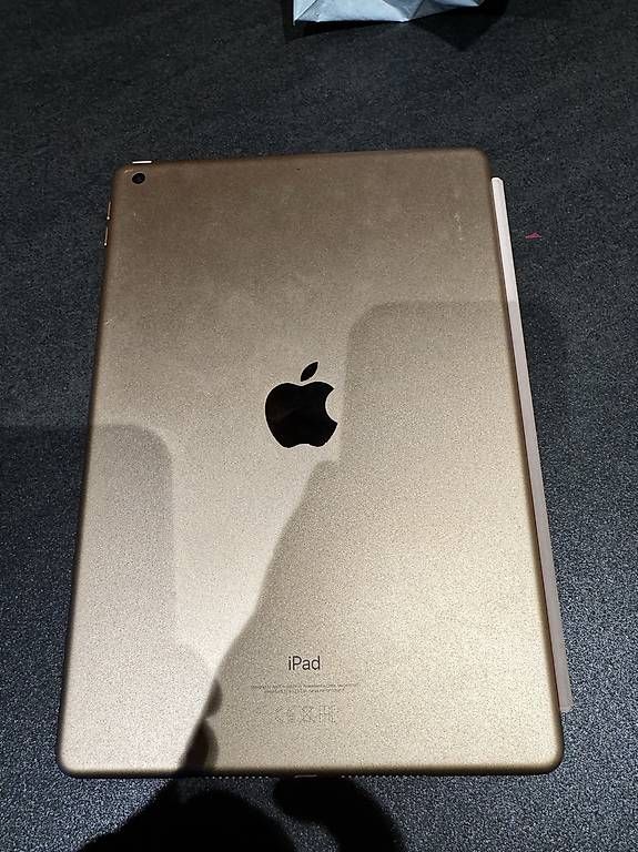 Tablet PC: Apple IPad  – Usato da Arbon venduto da Sportelchli 3