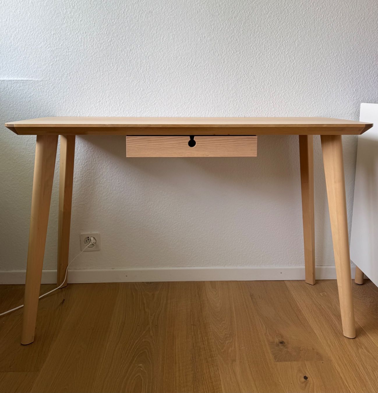 Ikea Scrivanie: IKEA LISABO Schreibtisch 118x45 cm – Usato da Küsnacht ZH venduto da jda_6kry