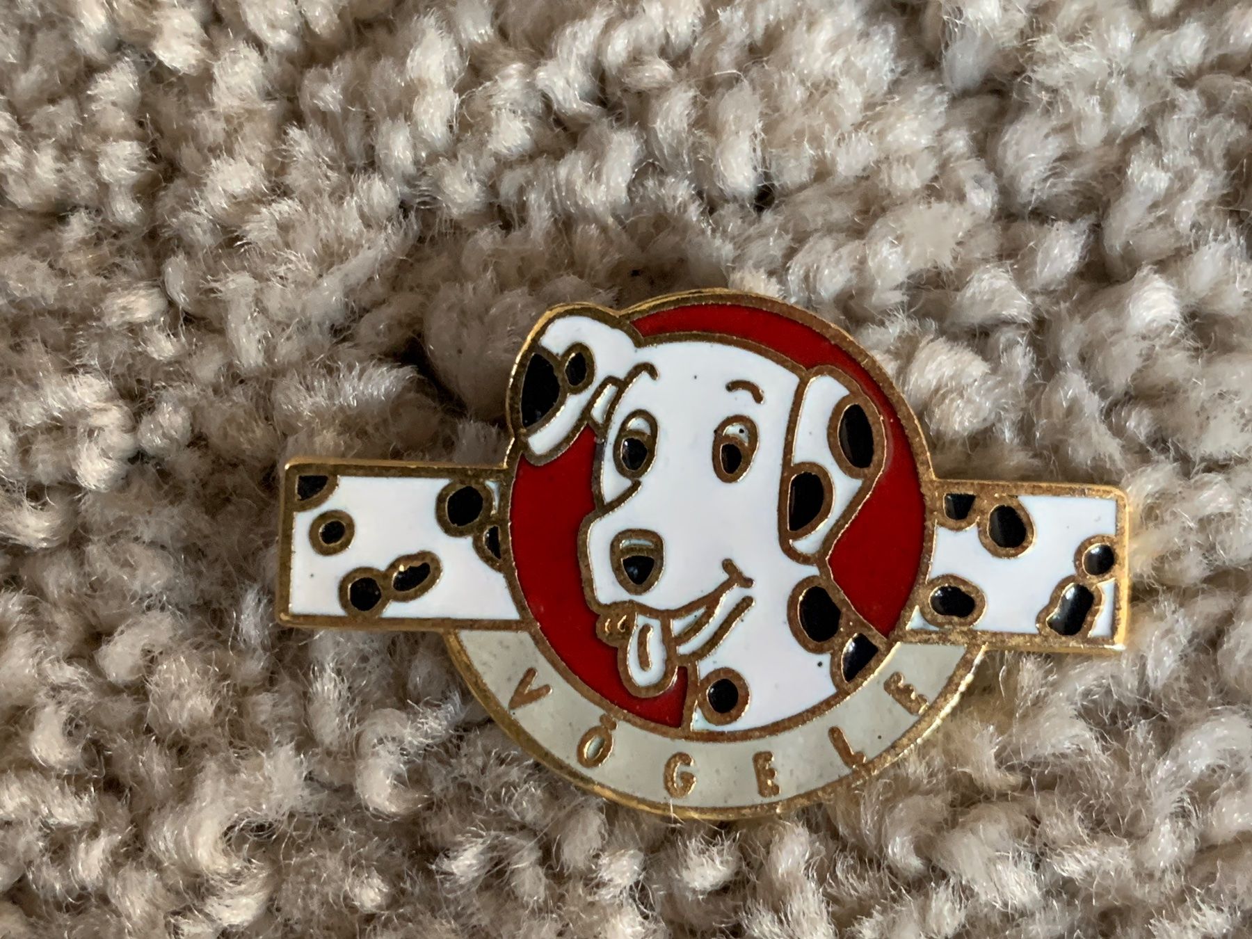 Placchette & Badge: Pin Dalmatiner Vögele – Nuovo (secondo la descrizione) da Oberweningen venduto da Jogi2