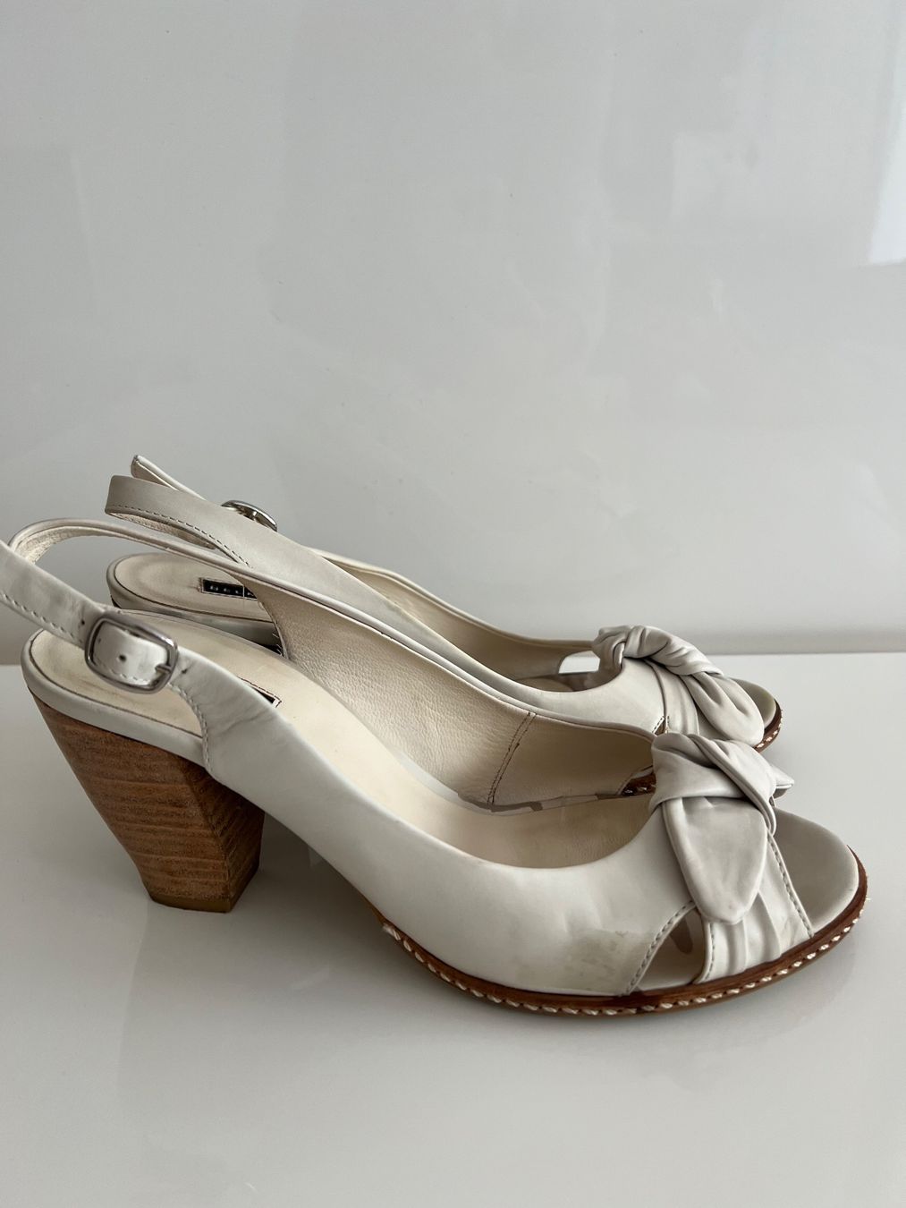 Belmondo Damenschuhe: Modische Belmondo Sommerschuhe Gr. 41 – Gebraucht aus Zollikerberg von car_g26r 1