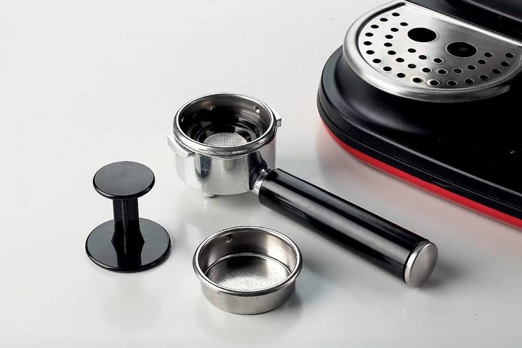 Elettrodomestici da cucina: Machine à Expresso ARIETE 1318 Moderna Rouge – Usato da Delémont venduto da cmh_5pmt 1