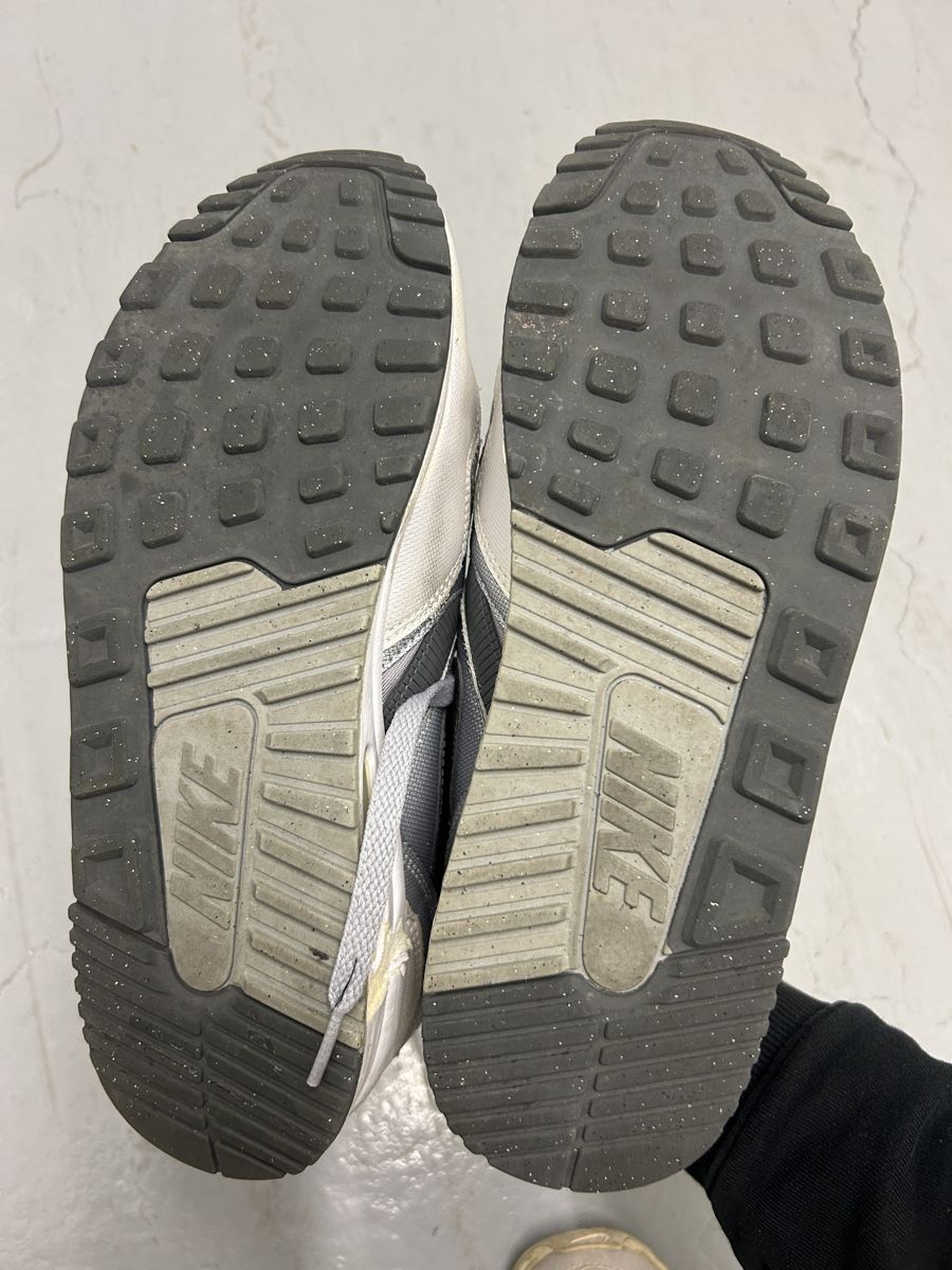 Nike Scarpe da uomo: Nike Air Max Light Schuhe, Grösse 44.5 – Usato da Bern venduto da floorball_zoro 8