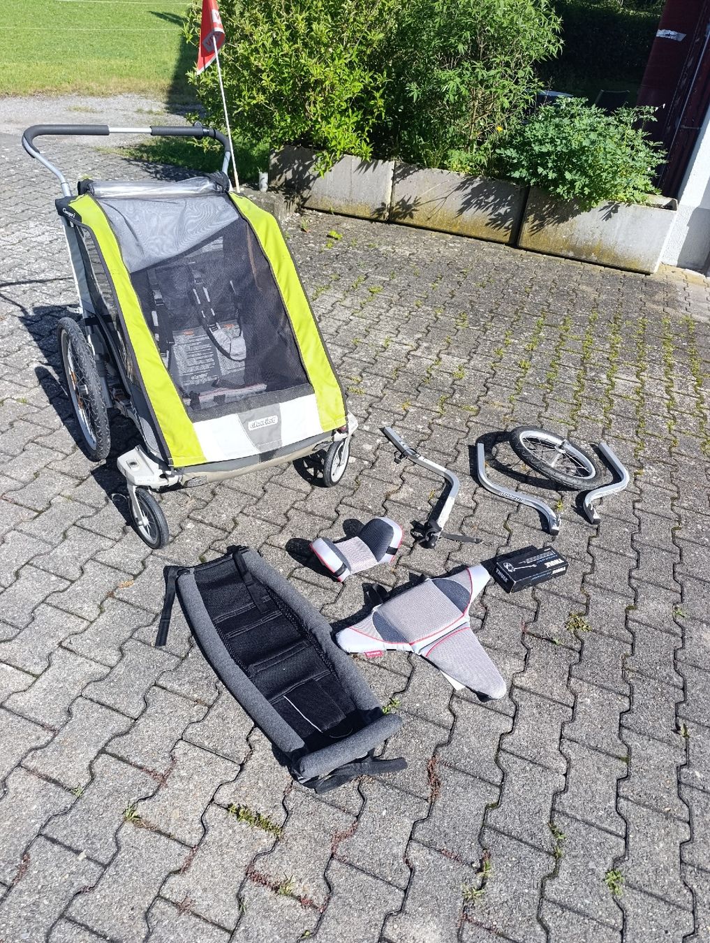Thule Anhänger: Chariot - Thule – Gebraucht aus Ottikon von 8ung_fertig